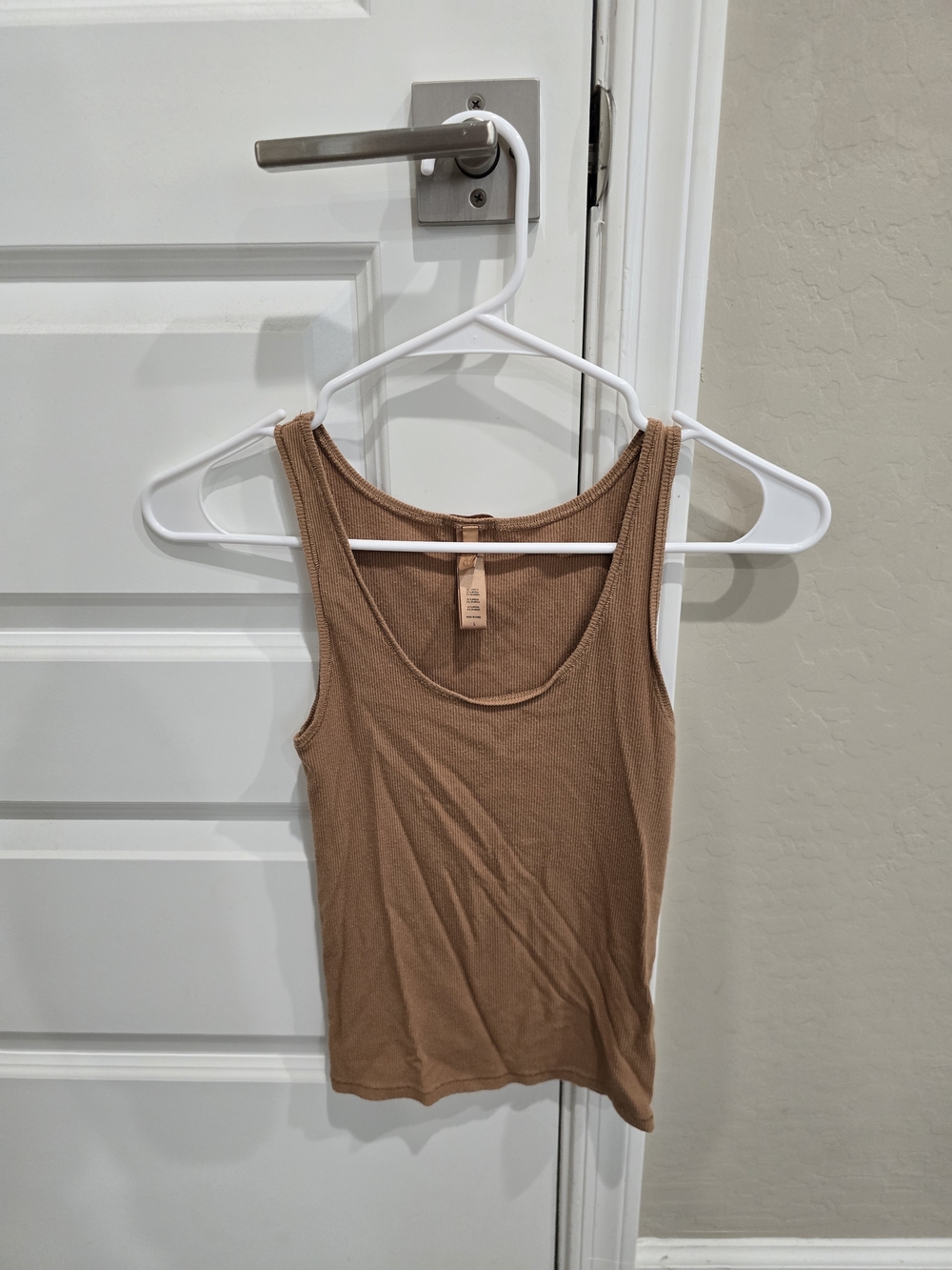 SKIMS Ribbed Tank Top in Camel
